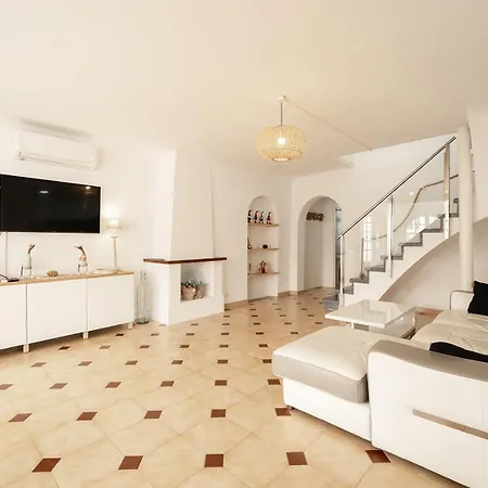 Villa Welcs Casa 122 Emp Con Piscina Y Cerca Del Canal Empuriabrava