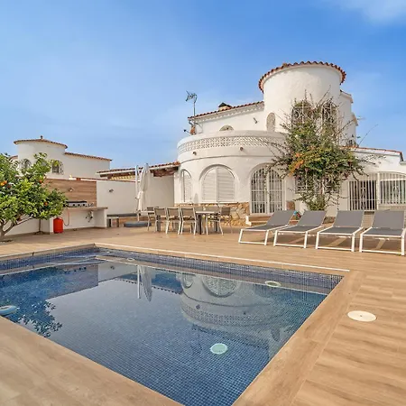 Villa Welcs Casa 122 Emp Con Piscina Y Cerca Del Canal Empuriabrava