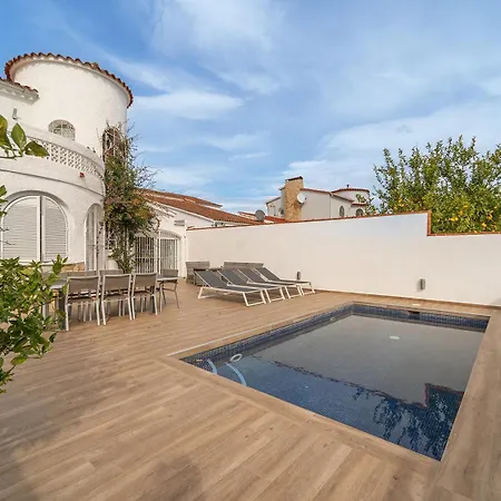 Villa Welcs Casa 122 Emp Con Piscina Y Cerca Del Canal