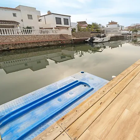Villa Welcs Casa 122 Emp Con Piscina Y Cerca Del Canal Empuriabrava